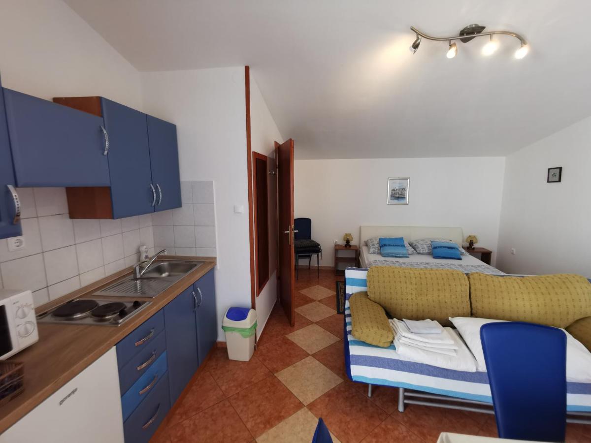 Studio Apartments Jasminka セルツェ エクステリア 写真