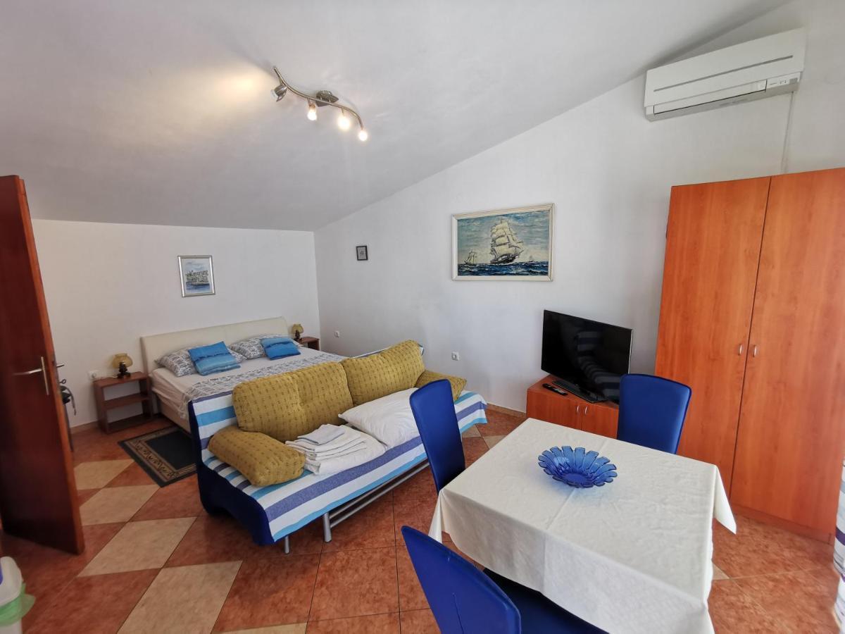 Studio Apartments Jasminka セルツェ エクステリア 写真