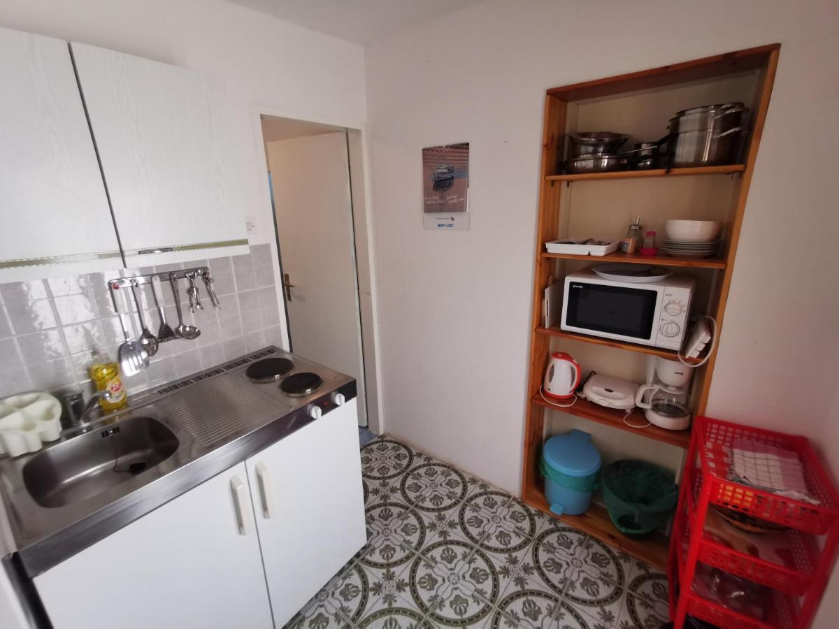 Studio Apartments Jasminka セルツェ エクステリア 写真